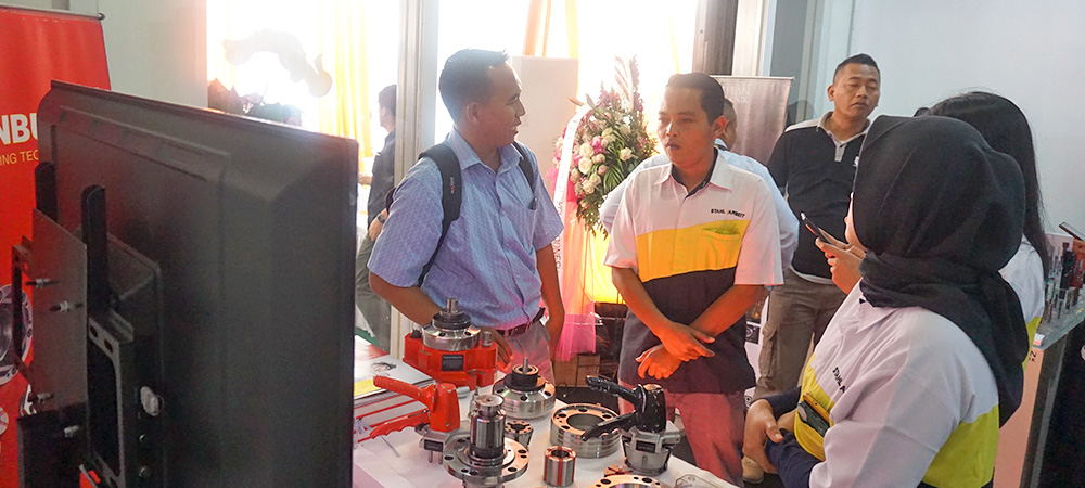 Private_Show_Takamaz_Indonesia_Detail_1